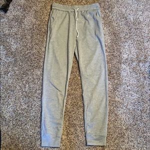 gray sweatpants